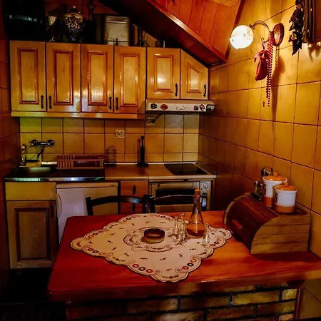 Predah, Mijaila Radovica 13a Zlatibor